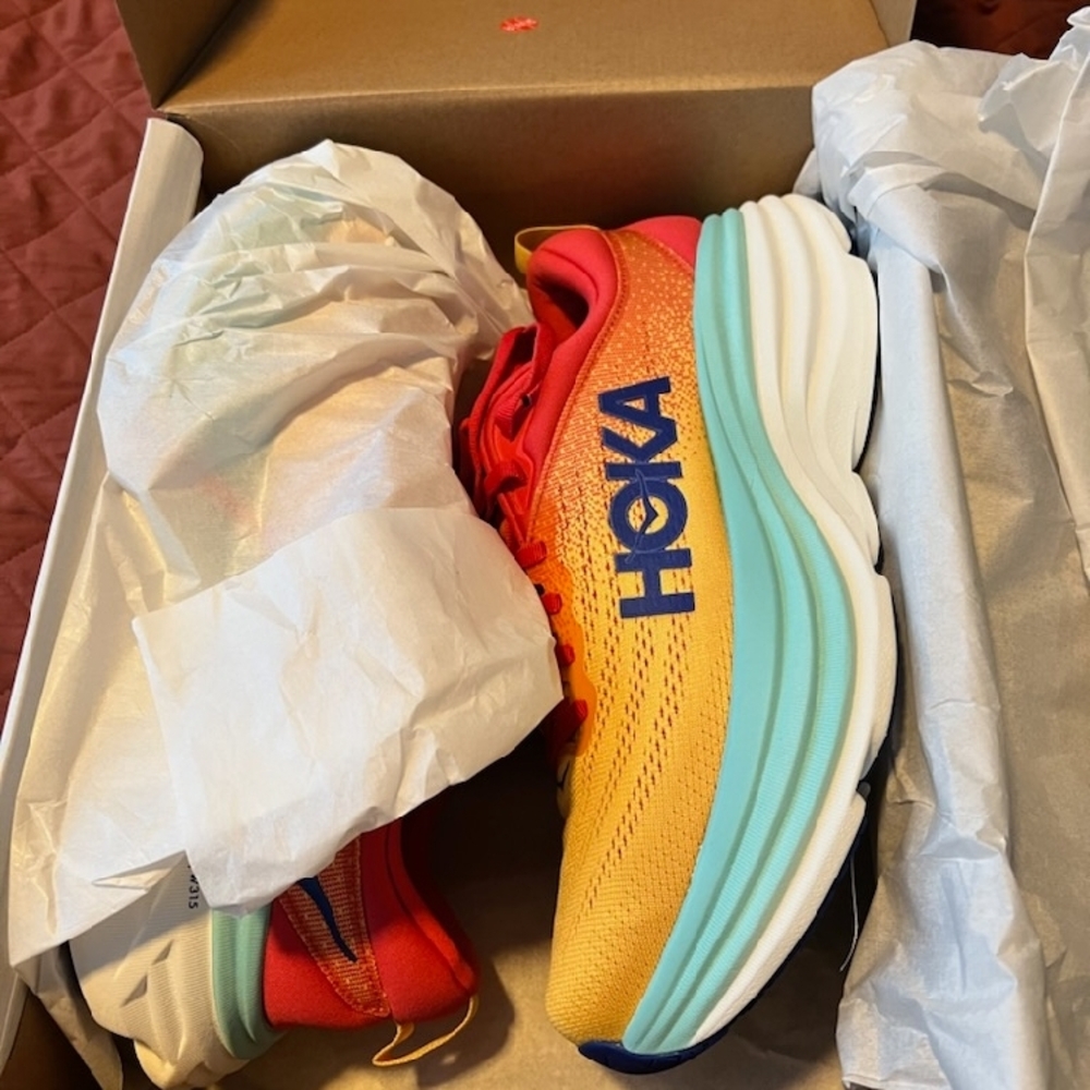 Hoka M Bondi 8